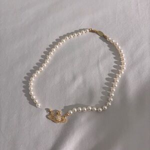 Vivienne Westwood Mini Bas Relief Pearl Choker Gold Necklace
